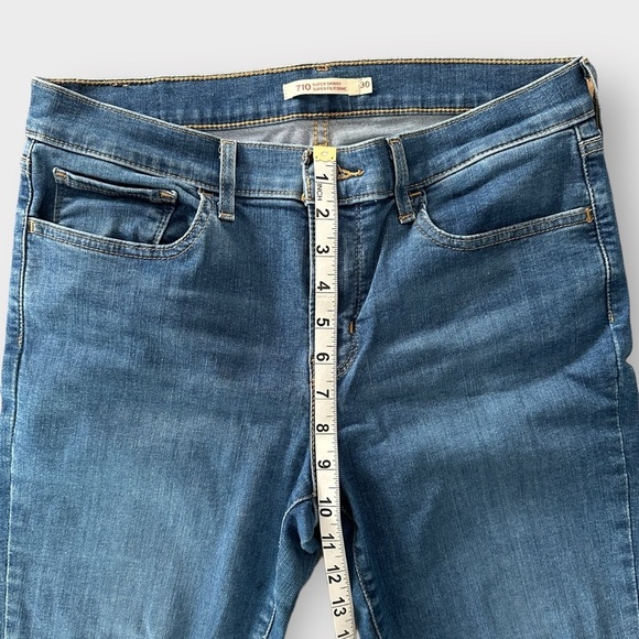 Women's Levi 710 Super-Skinny Jeans | 30x30 - Picture 4 of 12